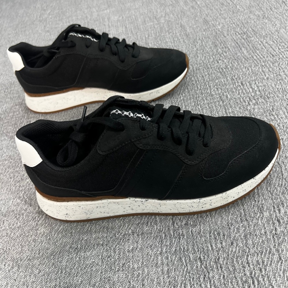 UGG Retrainer Black Leather Sneakers Womens Size 9 Casual Comfort Walking Shoes‎